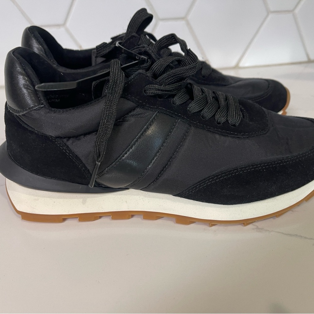 New! J/Slides Black Tennis Shoes-Size 7 View 2